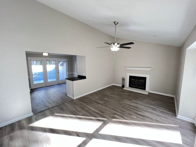Building Photo - 4713 Matt Dr