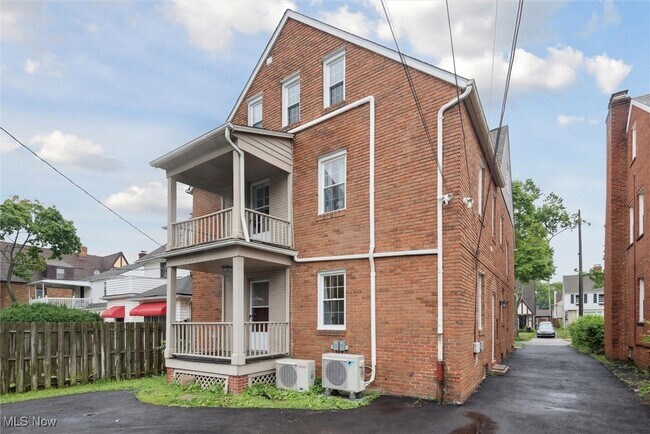 Building Photo - 3654 Avalon Rd