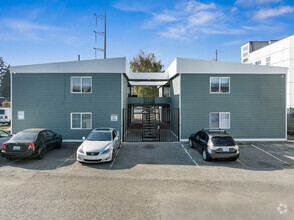 Building Photo - Flats at Delridge