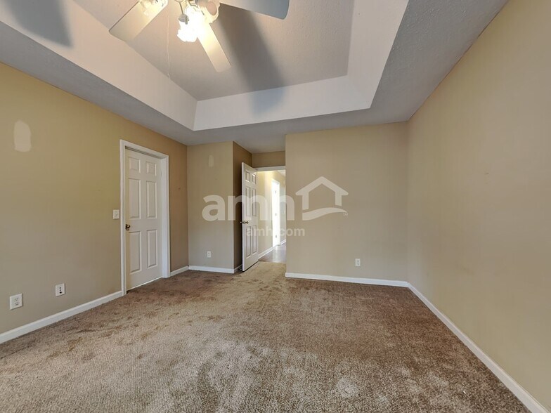 Building Photo - 263 Silver Brook Cir