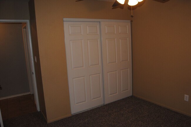 Building Photo - 4739 Shadow Stone St