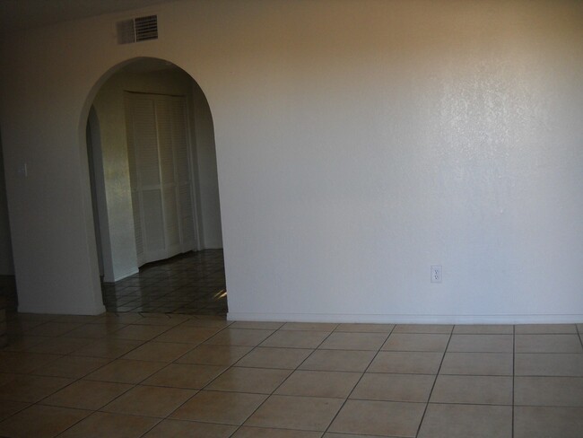 Building Photo - Great views on one acre.