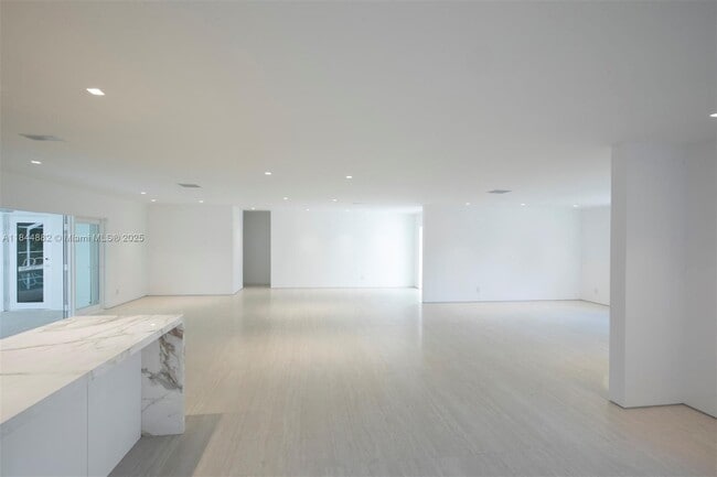 Building Photo - 145 S Prospect Dr