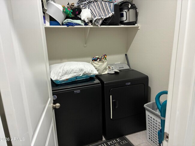 Building Photo - 24588 W Raymond St