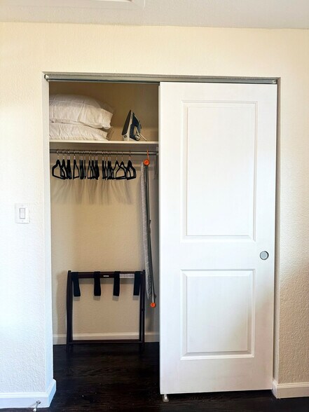 Building Photo - 1430 Pierce St