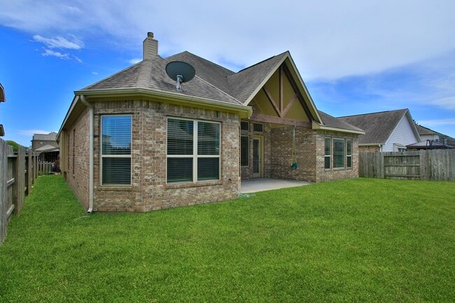 Building Photo - 12426 Cumberland Dr