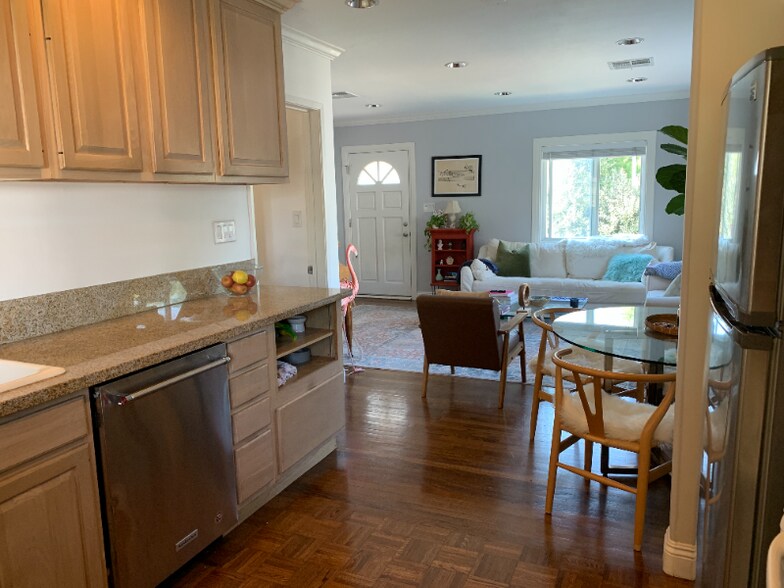 Building Photo - 17565 Bullock St