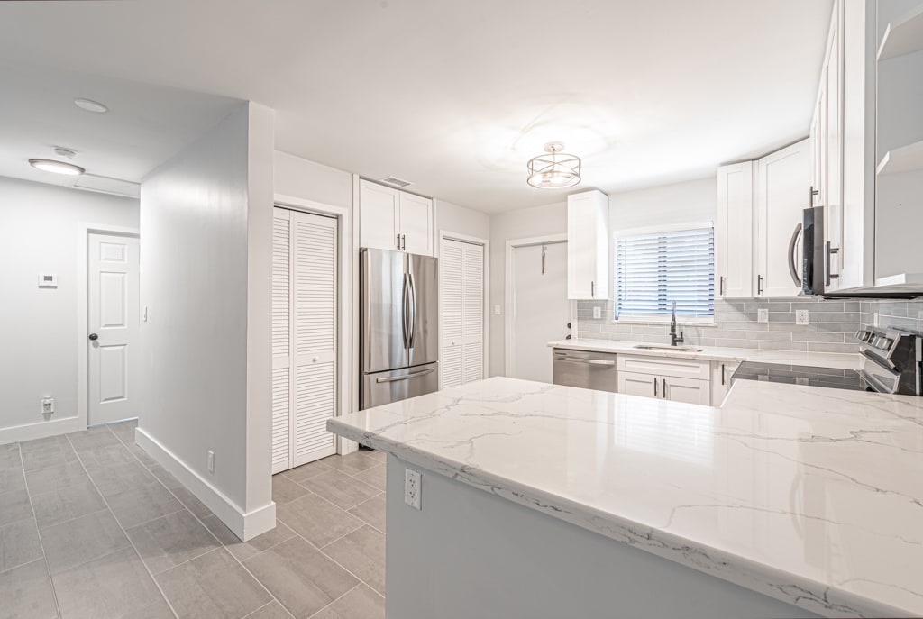 Building Photo - 2015 Wilkins Ave