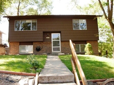 Primary Photo - 427 E 6th St
