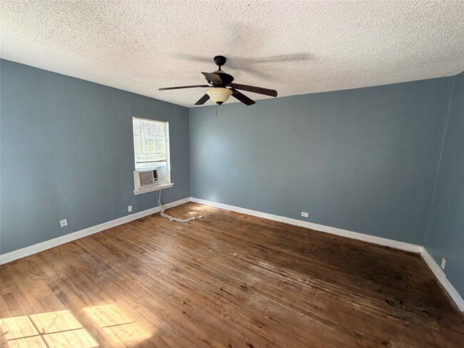 Building Photo - 1410 15th St