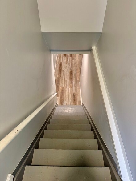 Building Photo - 2838 Continental Dr