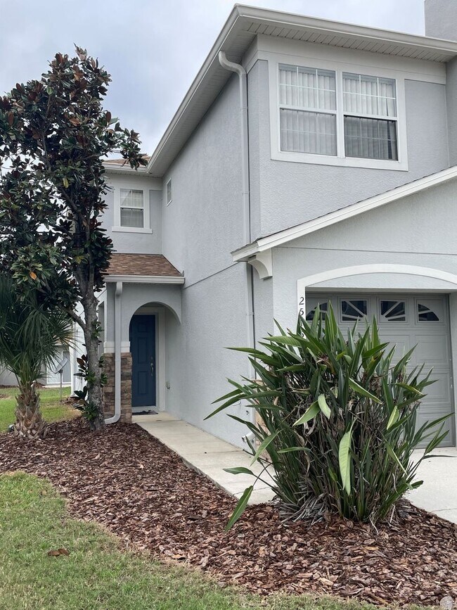 Building Photo - 3/2.5 Townhouse in Kissimmee