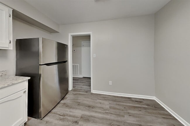 Building Photo - 11615 Bonaparte Dr