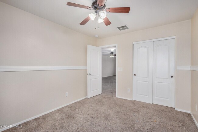 Building Photo - 305 S 165th Dr