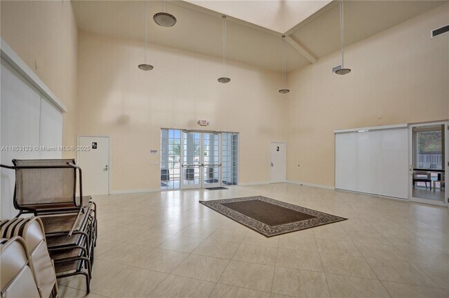Building Photo - 4292 SW 156th Ave