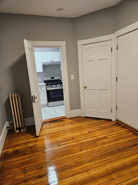 Building Photo - 59 Brighton Ave