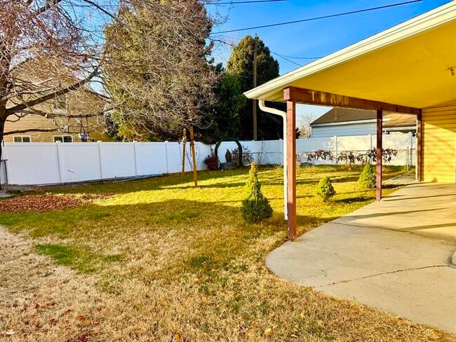 Building Photo - 4728 S 4180 W