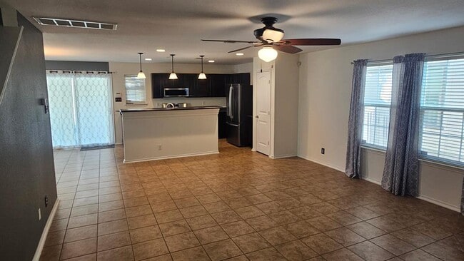 Building Photo - 1051 Dorn