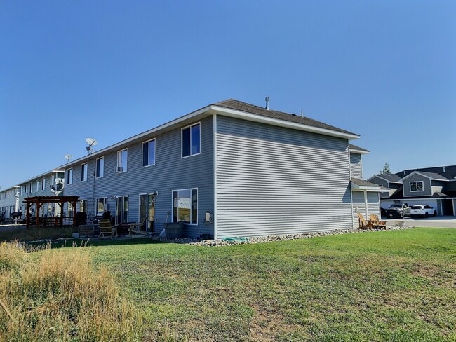 Building Photo - 390 Colter Loop