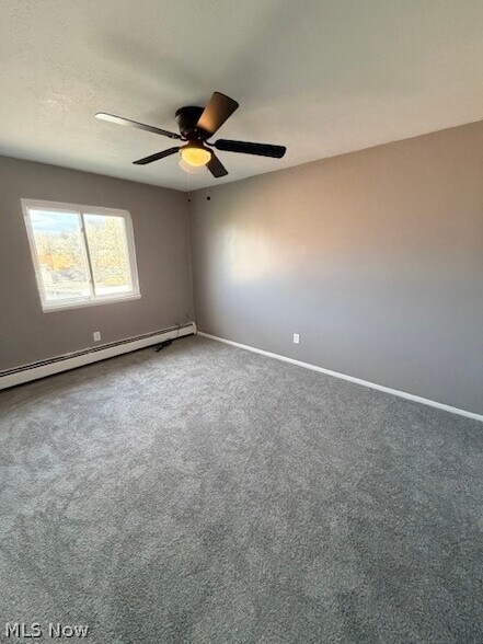 Building Photo - 9976 Darrow Rd