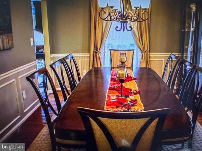 Building Photo - 6236 Walkers Croft Way