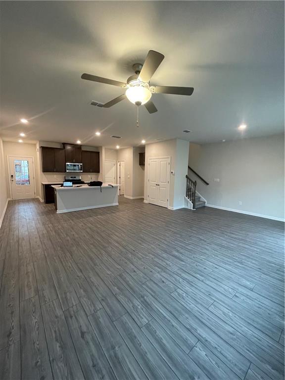 Building Photo - 1412 Villageside Ct