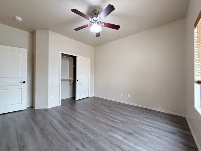 Building Photo - 3BR/2BA/2.5CG, 1861 sq.ft. rental in Sierra Vista, AZ