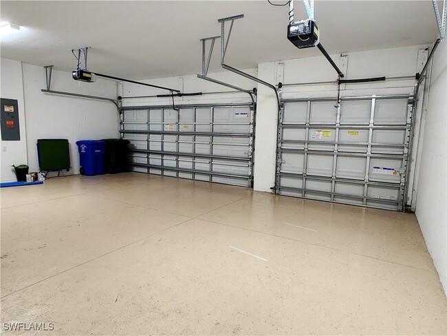 Building Photo - 11884 Hickory Estate Cir