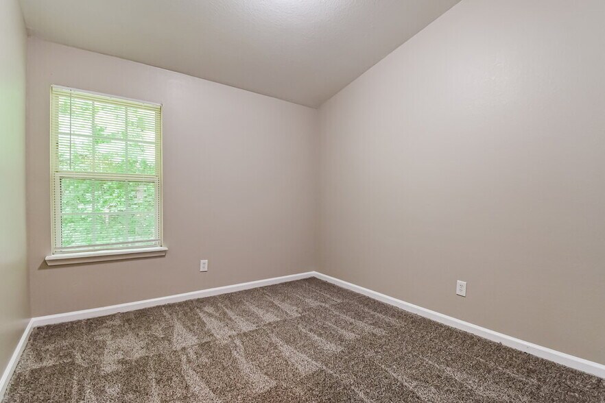Building Photo - 2813 Windsor Forrest Ct