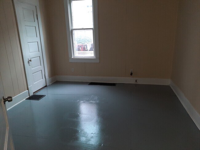 Bedroom #2 1st floor - 2148 W Lee St