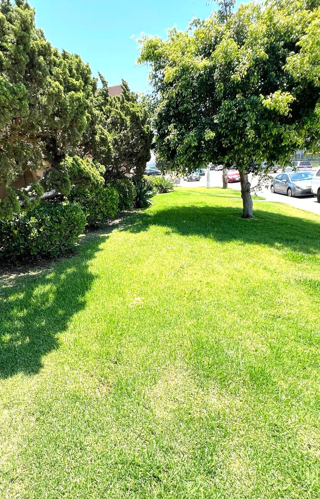 Building Photo - 4281 Lowell St