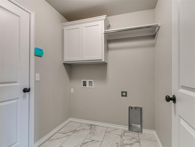 Building Photo - 12028 Rockbed Dr