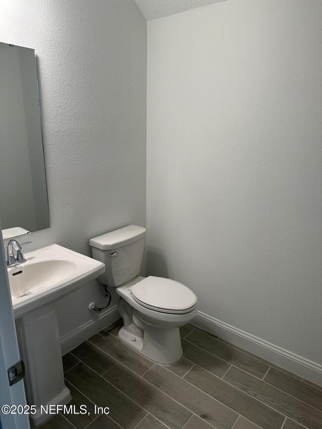 Building Photo - 113 Inkwood Ct
