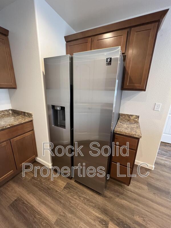 Building Photo - 1512 Danny Pl