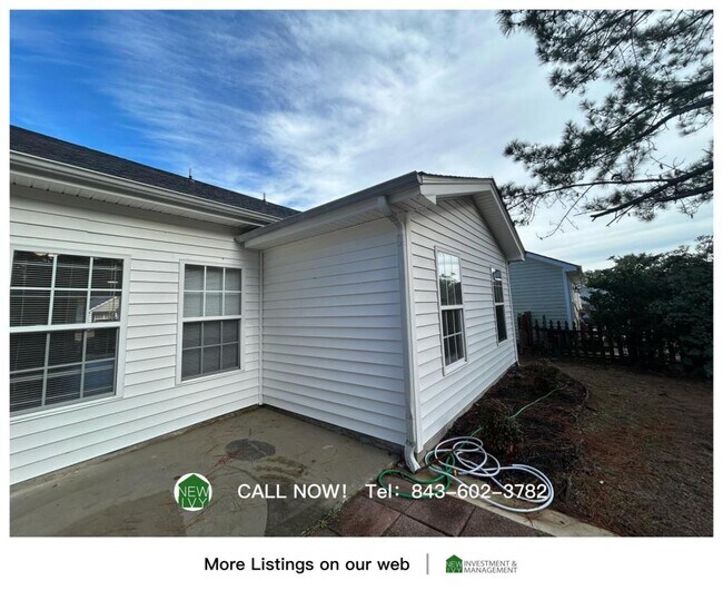 Building Photo - 8021 Pleasant Point Ln