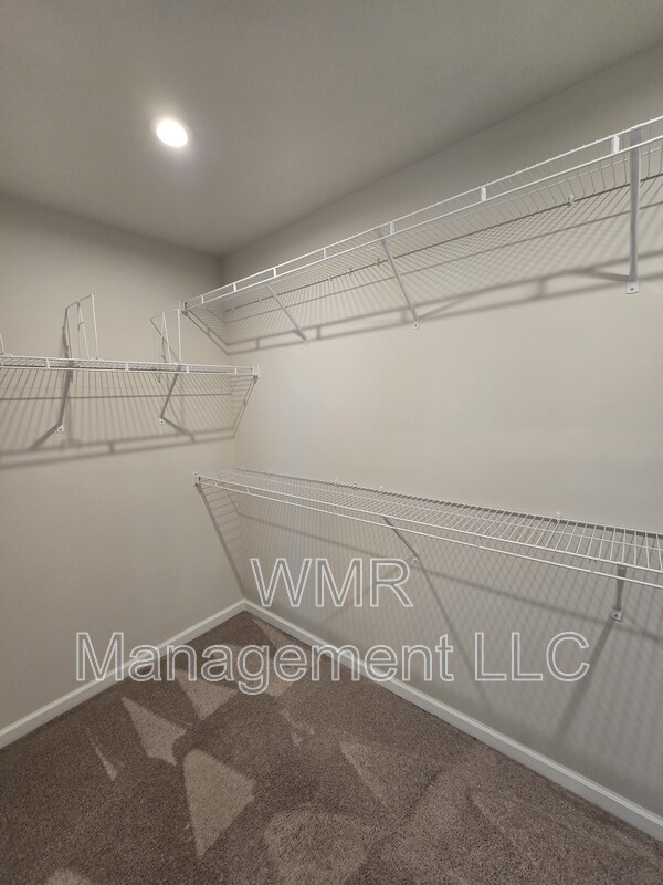 Building Photo - 7270 Waterwheel St SW
