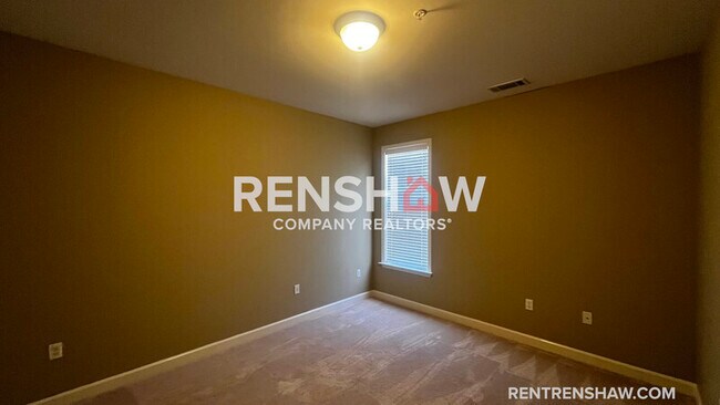 Building Photo - 1381 Calumet Farms Dr