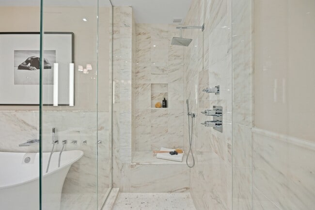 Building Photo - 300 International Drive