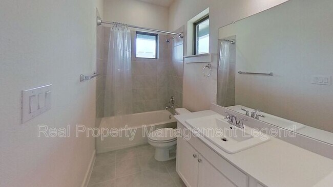 Building Photo - 1056 Maverick Dr