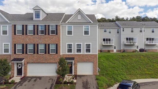 Building Photo - 243 Faulk Dr