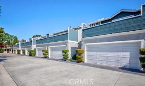 Building Photo - 7413 Western Bay Dr
