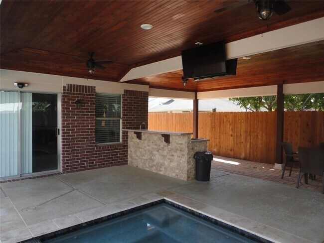 Building Photo - 4803 Russet Trail Ct