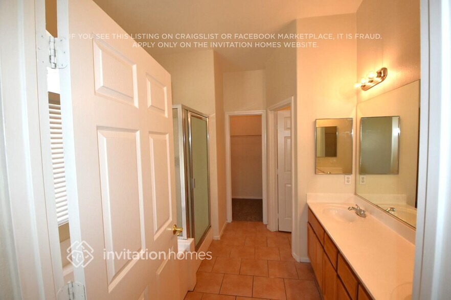 Building Photo - 5912 Negril Ave