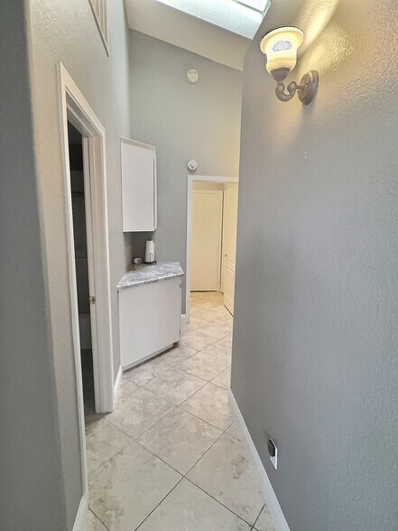 Building Photo - 8245 Ruby Mountain Way