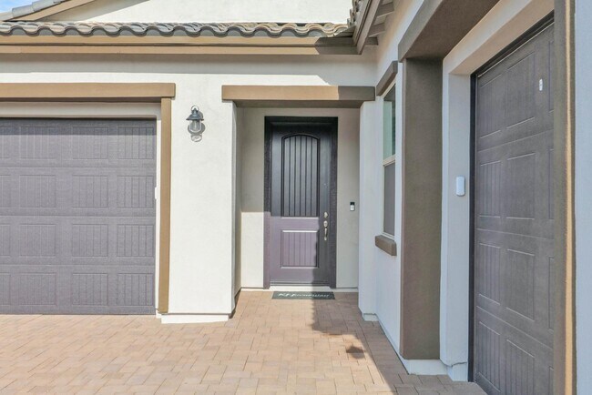 Building Photo - 3130 E Flintlock Dr