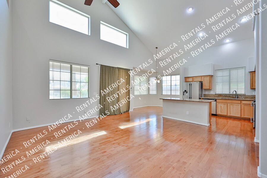 Building Photo - 9710 S 45th Ave