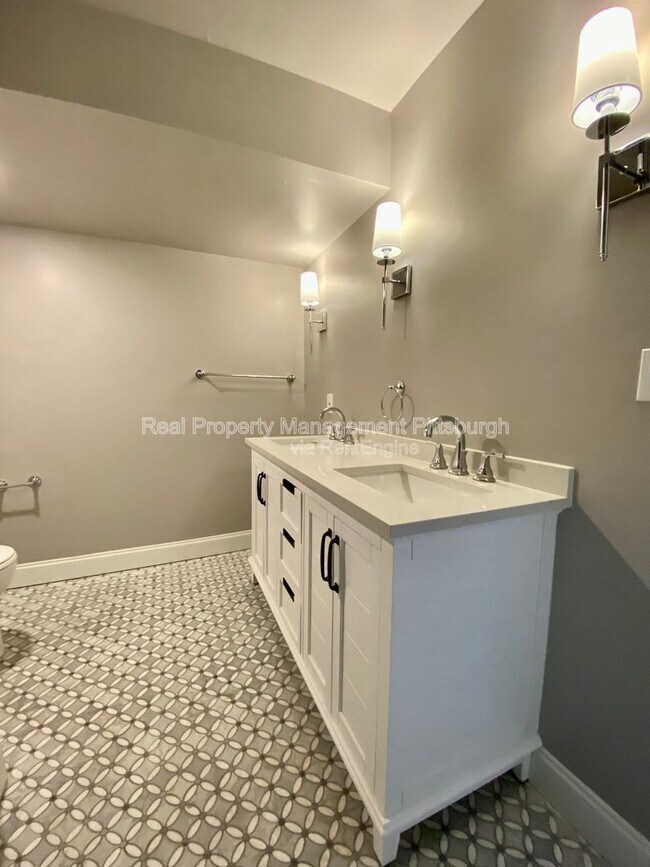 Building Photo - 119 Bayard Pl