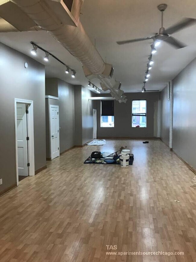 Building Photo - 1563 N Milwaukee Ave