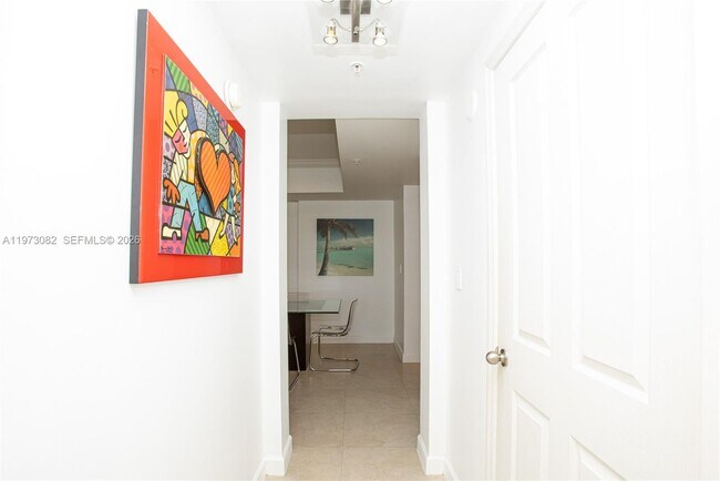 Building Photo - 9172 Collins Ave