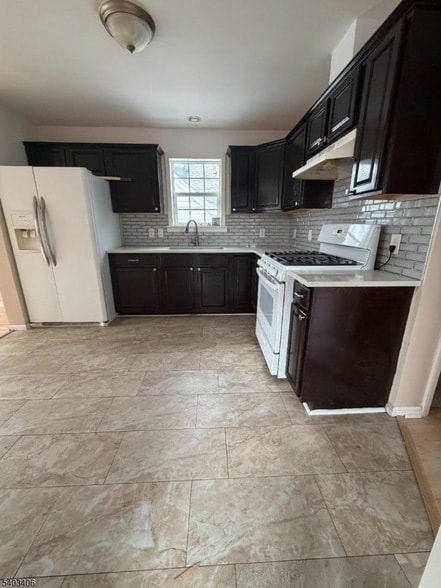 Building Photo - 110-PT112 Redwood Ave